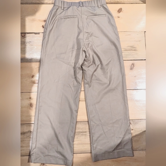 H&M size 6 beige dress pants - Picture 2 of 5